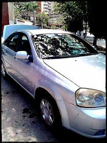foto Chevrolet Optra Advance 1.8L usado (2010) color Plata precio u$s1.500