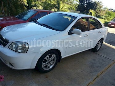 Foto venta carro Usado Chevrolet Optra Design (2008) color Blanco precio BoF1.400