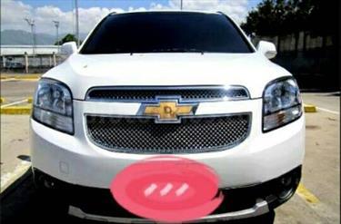 foto Chevrolet Orlando 2.4L Aut usado (2016) color Blanco precio u$s9.300