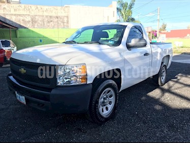 Foto venta Auto usado Chevrolet Silverado 1500 Cab Reg Paq C Aut (2011) color Blanco precio $185,000