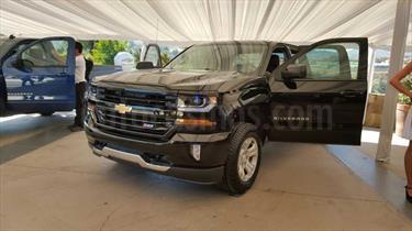 Foto Chevrolet Silverado LT 5.3L Doble Cabina 4x4 usado (2014) color Plata precio BoF87.920.000