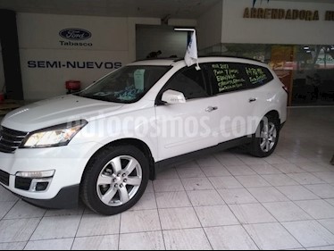 Foto venta Auto Seminuevo Chevrolet Traverse LT Plus (2017) color Blanco Marfil precio $470,000