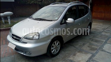 Chevrolet Vivant 1.6L usado (2011) color Plata precio u$s8,200