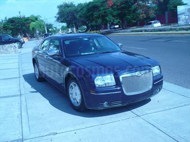 Foto venta Auto Seminuevo Chrysler 300 C 5.7L SRT8 (2005) color Azul Metalizado precio $90,000