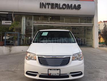 Foto venta Auto usado Chrysler Town and Country Li 3.6L (2016) color Blanco precio $310,000