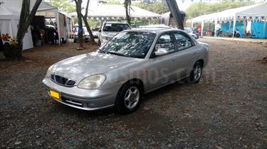 foto Daewoo Nubira MEDIANO SX-A usado (2000) color Plata precio $10.500.000