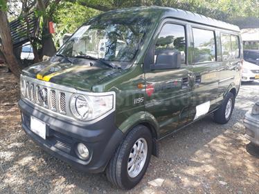 Foto venta Carro Usado DFSK Van Pasajeros C37 1.3L 7Pas (2015) color Verde precio $29.900.000