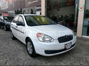 Foto venta Auto Seminuevo Dodge Attitude GL 1.6L Aut (2011) color Blanco precio $95,000