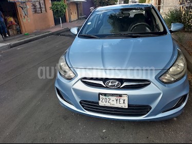 foto Dodge Attitude GLS 1.6L usado (2012) color Azul Celeste precio $110,000