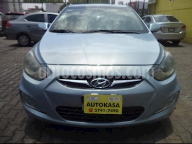 Foto venta Auto Usado Dodge Attitude GLS Sport 1.6L Aut Sun and Park (2013) color Azul precio $139,000