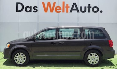 Foto venta Auto Usado Dodge Grand Caravan SXT (2017) color Gris precio $385,000