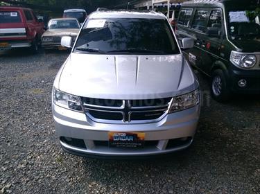 foto Dodge Journey Express 2.4L 5P usado (2011) color Gris Acero precio $50.000.000