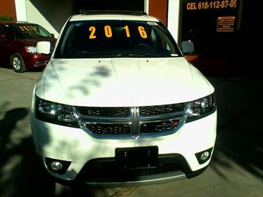Foto venta Auto Seminuevo Dodge Journey R-T 3.6L (2016) color Blanco precio $370,000