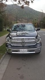 Foto venta Auto Usado Dodge Ram 1500 5.7L HEMI Crew Cab 4X4 Aut (2017) color Negro precio $22.250.000