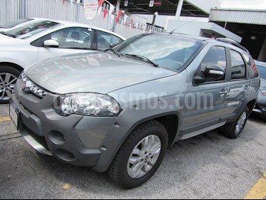 Foto venta Auto Seminuevo Fiat Palio 5P 1.6L (2017) color Titanio precio $167,000