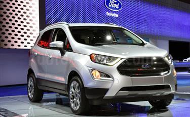 Foto Ford Ecosport Titanium Aut 4x2 usado (2017) color Blanco precio u$s60.000.000
