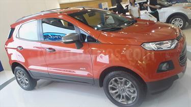 foto Ford Ecosport Titanium Aut 4x2 usado (2017) color Rojo precio BoF200.000.000