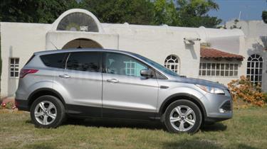 Foto venta Auto Usado Ford Escape SE (2013) color Plata Estelar precio $220,000