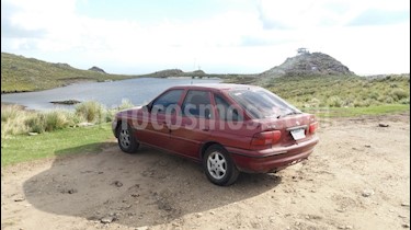 foto Ford Escort Cross 1.8L usado (1998) color Bordó precio $99.000