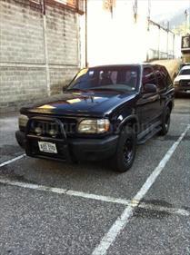 foto Ford Explorer 2 Ptas. 4x2 usado (1999) color Azul precio u$s1.900