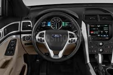 foto Ford Explorer Limited 4.6L Aut usado (2015) color Plata precio BoF71.344.000
