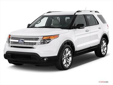 foto Ford Explorer Limited 4.6L Aut usado (2015) color Plata precio u$s60.000.000