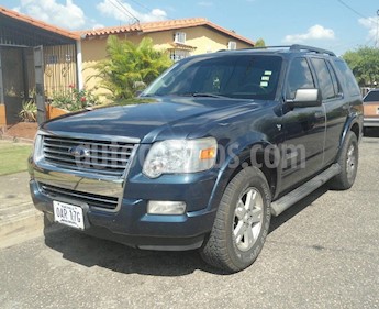 Foto Ford Explorer XLT 4x2 usado (2008) color Azul precio u$s4.900