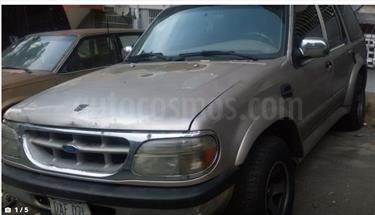 foto Ford Explorer XLT 4 Ptas. 4x4 usado (1997) color Gris Iceberg precio u$s1.700
