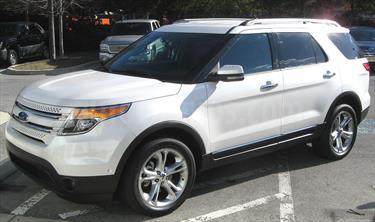 Foto Ford Explorer XLT 4.6L Aut 4x2 usado (2015) color A eleccion precio BoF150.000.000