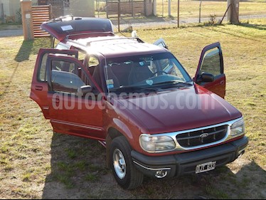 Foto venta Auto usado Ford Explorer XLT 4x2 (2000) color Bordo precio $250.000