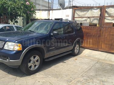 Foto venta Auto Seminuevo Ford Explorer XLT 4x4 4.6L Sport V8 (2005) color Azul Marino precio $60,000