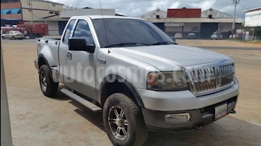 Foto venta carro Usado Ford F-150 Pick-up 4x4 A-A V8,5.0i A 1 3 (2005) color Gris precio u$s3.800
