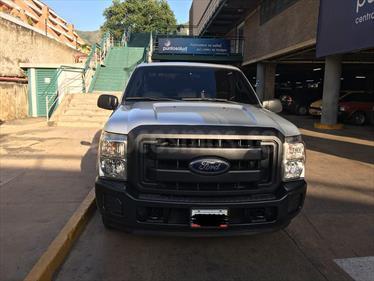 foto Ford F-250 6.2L Doble Cabina 4x4 usado (2016) color Plata precio u$s12.650
