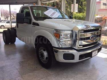 foto Ford F-350 6.2L 4x4 usado (2016) color Blanco Perla precio BoF260.000.000