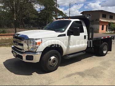 Foto Ford F-350 6.2L usado (2014) color Blanco precio BoF610.000.000