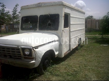 foto Ford F-350 Triton Furgon 4x2 usado (1976) color Blanco precio u$s800