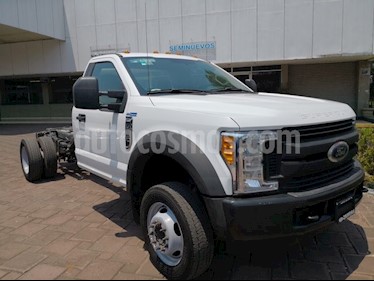Foto venta Auto Seminuevo Ford F-550 6.8 KTP SUPER DUTY 3V GAS AT (2017) color Blanco precio $660,000