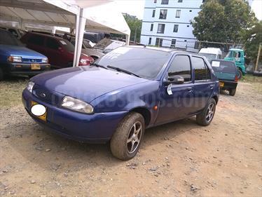foto Ford Fiesta LX 5 Ptas. usado (1997) color Azul precio $7.500.000