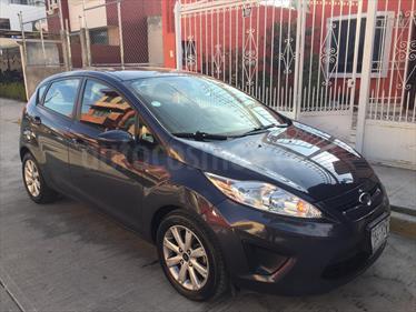 Foto venta Auto usado Ford Fiesta Hatchback SE (2013) color Gris Tuno precio $115,000