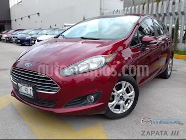 Foto venta Auto Seminuevo Ford Fiesta Hatchback SE (2016) color Rojo Rubi precio $175,000