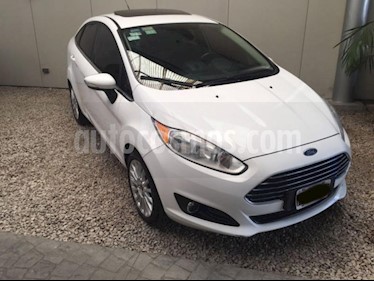 Foto venta Auto usado Ford Fiesta Kinetic Sedan Titanium (2014) color Blanco precio $360.000