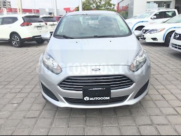 Foto venta Auto Seminuevo Ford Fiesta Sedan S Aut (2015) color Plata Estelar precio $130,000