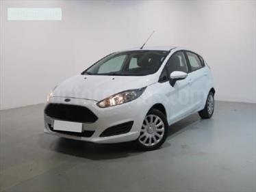 Ford Fiesta Sedan Titanium Aut usado (2016) color Blanco Perla precio BoF330.000.000