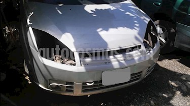 Ford Fiesta Max usado (2010) color Gris precio u$s700