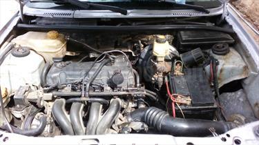 foto Ford Fiesta Power usado (2002) color Plata Blade precio u$s1.000