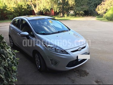 foto Ford Fiesta SES 1.6L usado (2012) color Gris Plata precio $5.700.000