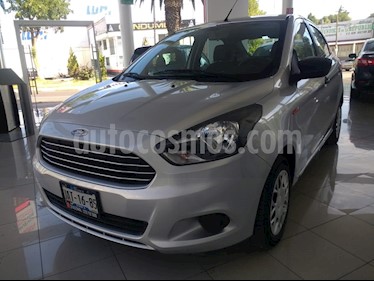 Foto venta Auto Usado Ford Figo Sedan Impulse (2017) color Plata Estelar precio $155,000