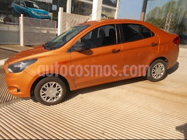 Foto venta Auto Seminuevo Ford Figo Sedan Impulse (2017) color Naranja precio $152,000