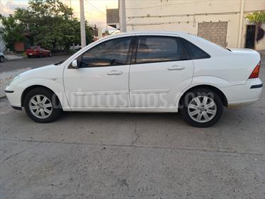 Foto venta Auto Seminuevo Ford Focus ST 2.5L (2005) color Blanco precio $60,000