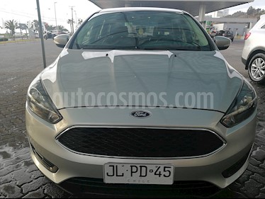 foto Ford Focus 2.0L SE Aut usado (2017) color Gris Plata precio $9.250.000